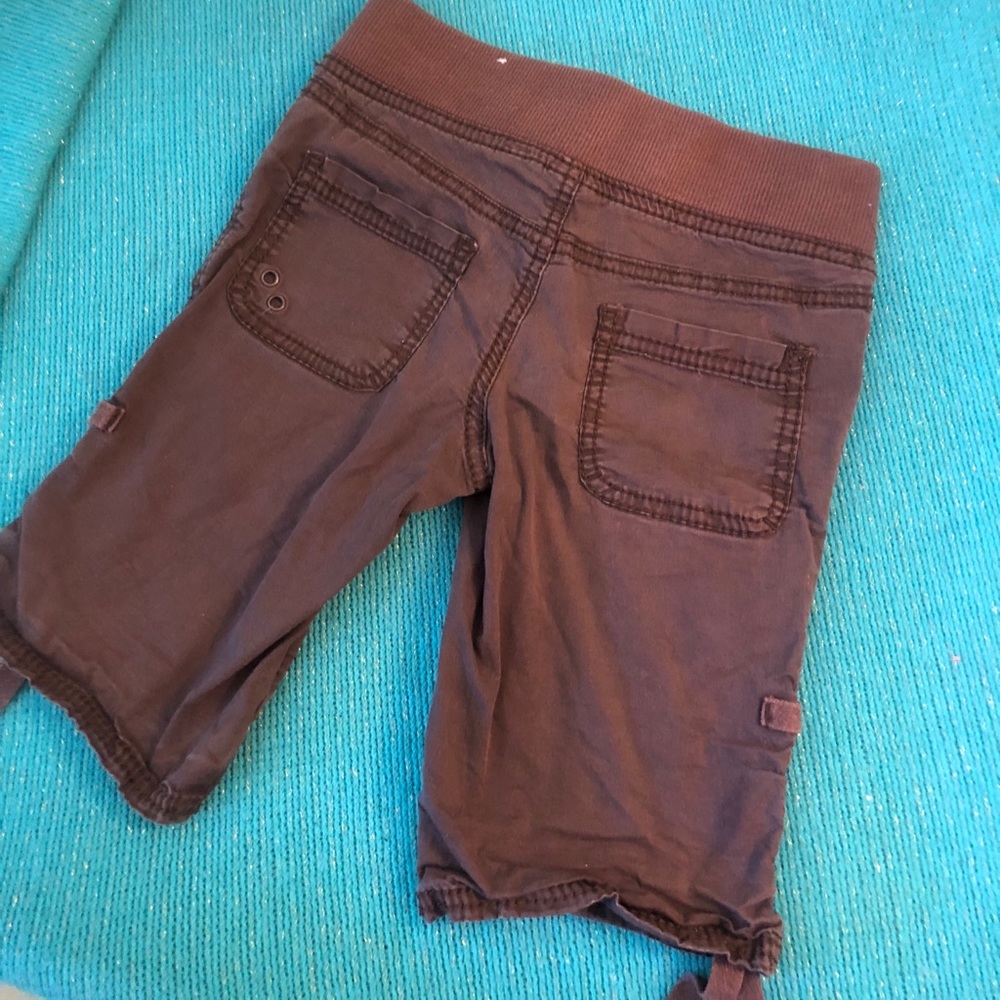 Girls adventure-wear ~~ Knee length shorts ~~